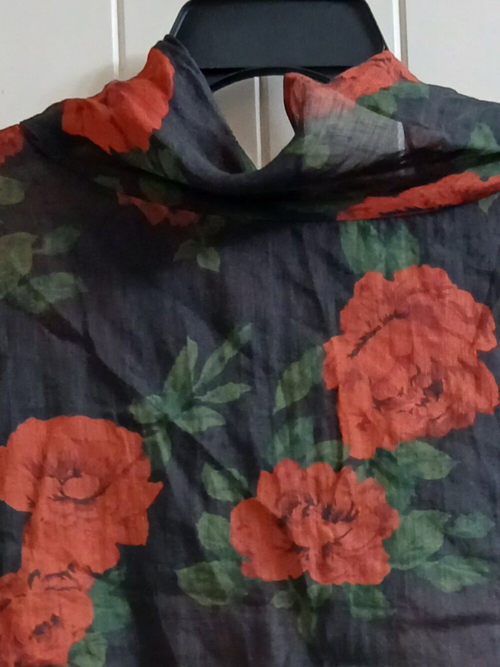 Linen pullover top - Picture 2 of 3